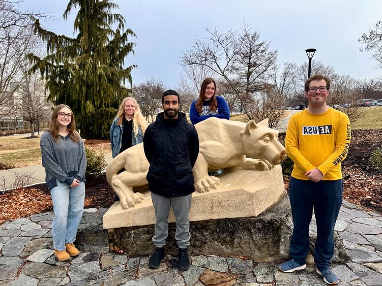 Berks benefitting THON students pose at Lion shrine.